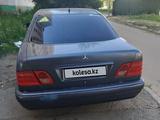 Mercedes-Benz E 230 1998 годаfor2 800 000 тг. в Рудный – фото 3