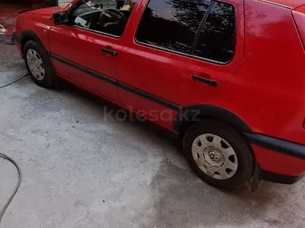 Volkswagen Golf 1993 года за 1 900 000 тг. в Алматы – фото 2