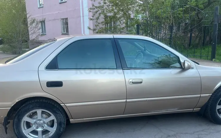 Toyota Camry 1999 года за 3 300 000 тг. в Астана