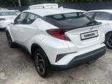 Toyota C-HR 2023 годаfor12 800 000 тг. в Алматы – фото 3