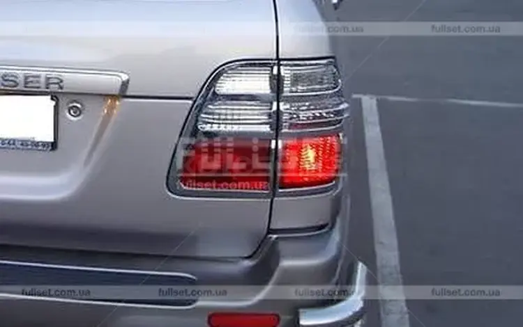 Накладки хром на задние фонари Toyota Land cruiser тойота 100 за 10 000 тг. в Алматы