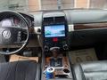 Volkswagen Touareg 2005 годаүшін4 400 000 тг. в Алматы – фото 9
