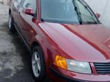 Volkswagen Passat 1997 годаfor2 500 000 тг. в Алматы – фото 3