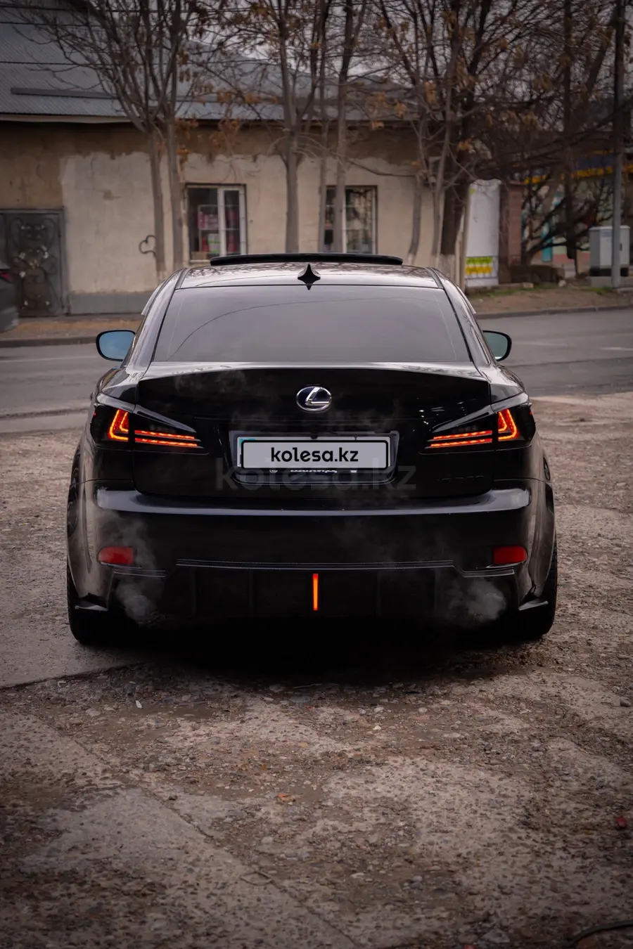 Lexus is-350, 2006