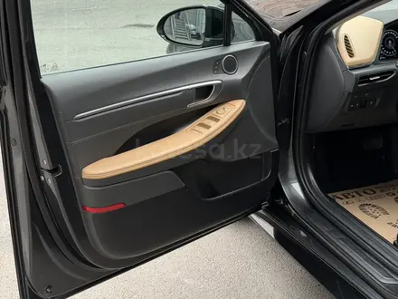 Hyundai Sonata 2021 года за 11 400 000 тг. в Шымкент – фото 18