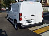 Toyota ProAce Verso 2023 года за 17 800 000 тг. в Алматы – фото 4