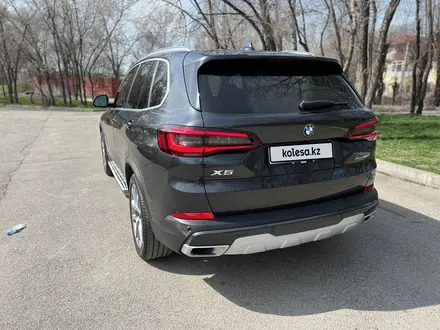 BMW X5 2022 года за 37 500 000 тг. в Алматы – фото 7