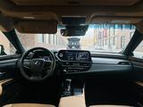 Lexus ES 300h 2022 годаүшін19 700 000 тг. в Астана – фото 4