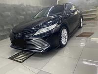 Toyota Camry 2019 года за 14 500 000 тг. в Атырау