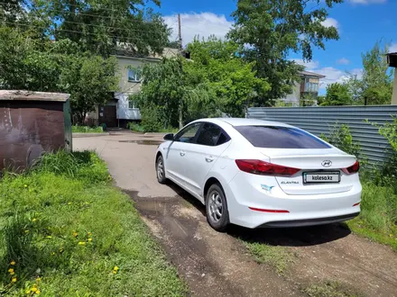 Hyundai Elantra 2018 года за 7 000 000 тг. в Астана – фото 17