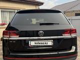 Volkswagen Atlas 2021 года за 16 500 000 тг. в Караганда – фото 3
