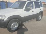 Chevrolet Niva 2014 года за 2 500 000 тг. в Атырау – фото 2