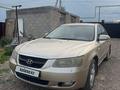 Hyundai Sonata 2006 годаүшін3 200 000 тг. в Алматы – фото 2