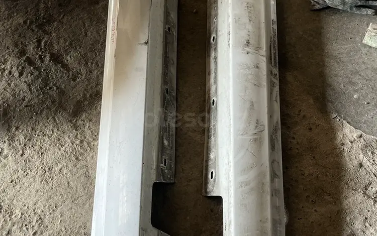 Е90 ф30 е60 накладки на пороги бабочка багажника универсал за 25 000 тг. в Алматы