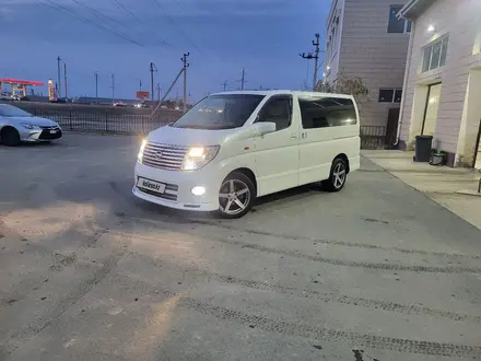 Nissan Elgrand 2002 года за 6 500 000 тг. в Атырау