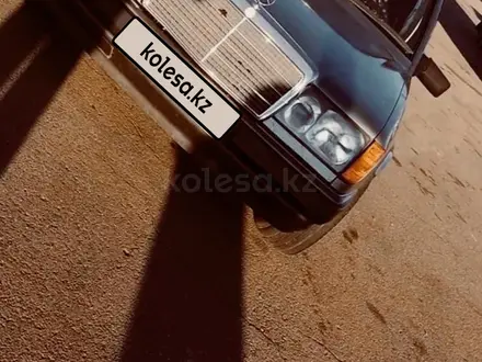 Mercedes-Benz E 230 1992 года за 1 550 000 тг. в Караганда – фото 3