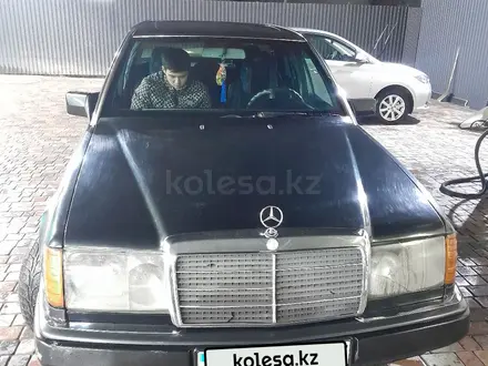 Mercedes-Benz E 230 1991 года за 1 200 000 тг. в Алматы – фото 2