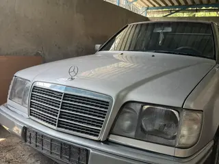 Mercedes-Benz E 280