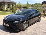 Toyota Camry 2022 года за 14 900 000 тг. в Костанай