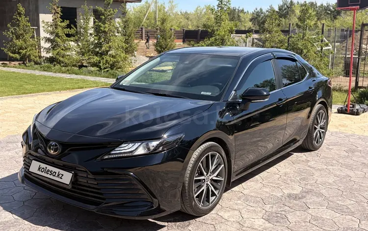 Toyota Camry 2022 года за 14 900 000 тг. в Костанай