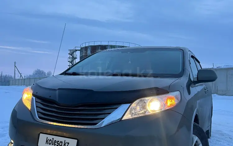 Toyota Sienna 2012 года за 7 300 000 тг. в Актобе