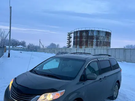 Toyota Sienna 2012 года за 7 300 000 тг. в Актобе – фото 6
