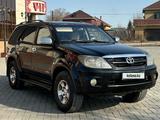 Toyota Fortuner 2006 года за 8 060 000 тг. в Караганда – фото 4