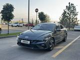 Hyundai Elantra 2023 года за 7 390 000 тг. в Алматы