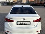 Hyundai Accent 2019 года за 7 500 000 тг. в Актобе – фото 4
