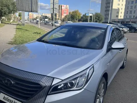 Hyundai Sonata 2016 года за 6 600 000 тг. в Астана – фото 2