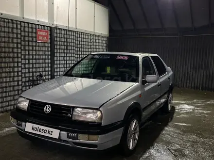 Volkswagen Vento 1993 года за 1 450 000 тг. в Талдыкорган