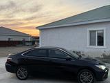 Toyota Camry 2015 года за 6 300 000 тг. в Атырау – фото 3