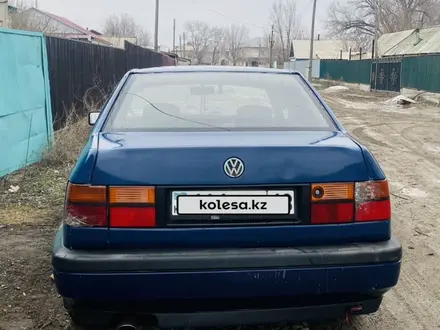 Volkswagen Vento 1992 года за 1 050 000 тг. в Талдыкорган – фото 2