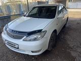 Toyota Camry 2005 годаүшін4 850 000 тг. в Сатпаев – фото 3