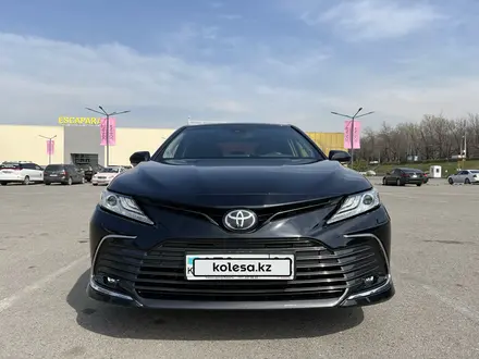 Toyota Camry 2021 года за 16 500 000 тг. в Алматы