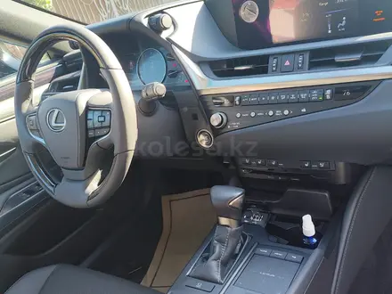 Lexus ES 350 2021 годаүшін22 000 000 тг. в Алматы – фото 9