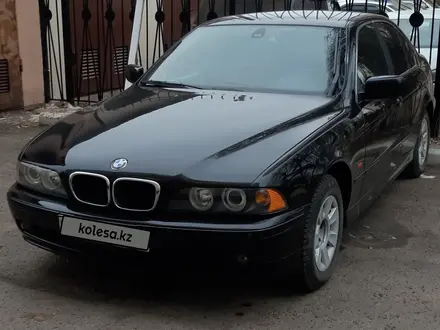 BMW 520 2002 года за 4 700 000 тг. в Уральск – фото 2