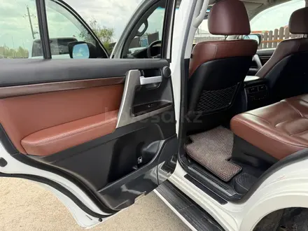 Toyota Land Cruiser 2018 года за 33 000 000 тг. в Актобе – фото 2