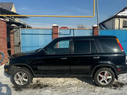 Honda CR-V 1999 года за 3 200 000 тг. в Алматы – фото 3