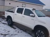 Toyota Hilux 2011 года за 9 500 000 тг. в Актобе – фото 2