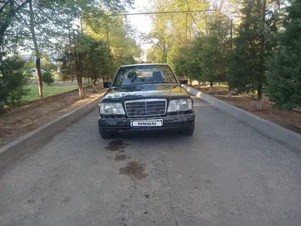 Mercedes-Benz E 200 1994 года за 1 780 000 тг. в Кызылорда – фото 2
