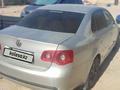 Volkswagen Jetta 2006 годаүшін1 350 000 тг. в Жанаозен