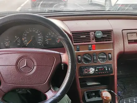 Mercedes-Benz C 200 1994 года за 1 700 000 тг. в Астана – фото 6