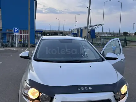 Chevrolet Aveo 2013 года за 3 450 000 тг. в Сарыозек – фото 17