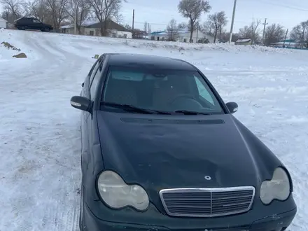 Mercedes-Benz C 200 2002 года за 3 000 000 тг. в Актобе