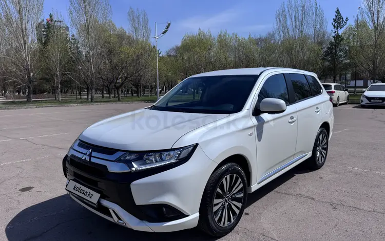 Mitsubishi Outlander 2022 года за 12 900 000 тг. в Астана
