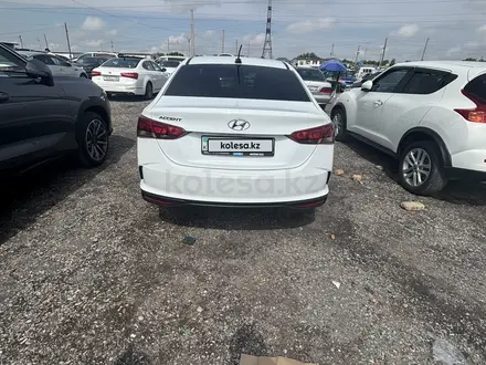 Hyundai Accent 2021 года за 7 200 000 тг. в Шымкент – фото 4
