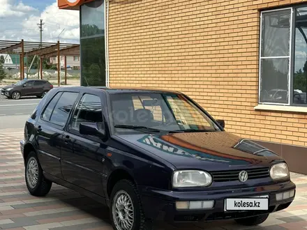 Volkswagen Golf 1997 года за 1 690 000 тг. в Актобе