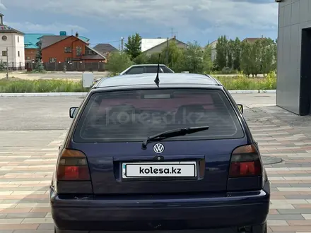 Volkswagen Golf 1997 года за 1 690 000 тг. в Актобе – фото 6