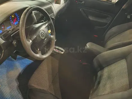 Volkswagen Golf 1998 года за 1 350 000 тг. в Уральск – фото 3